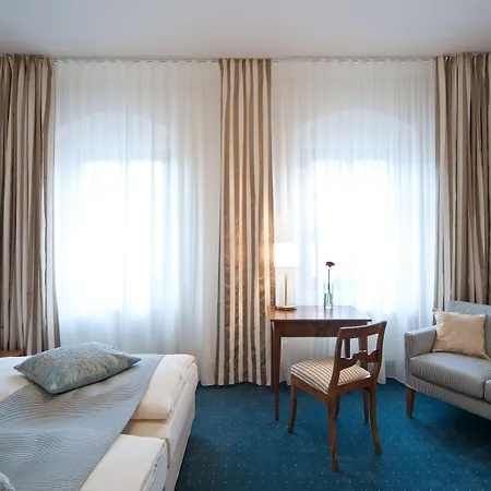 Martha Hotel