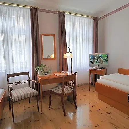 Hotel Martha